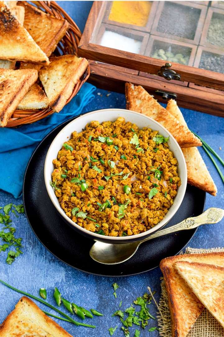 Egg Bhurji / Scrambled eggs