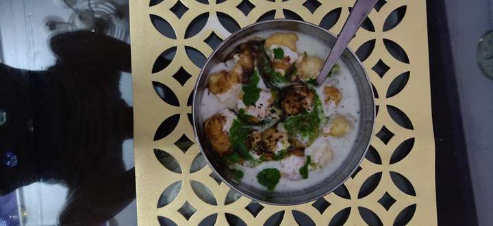 steamed dahi bhalle