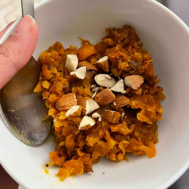 Keto carrot halwa 