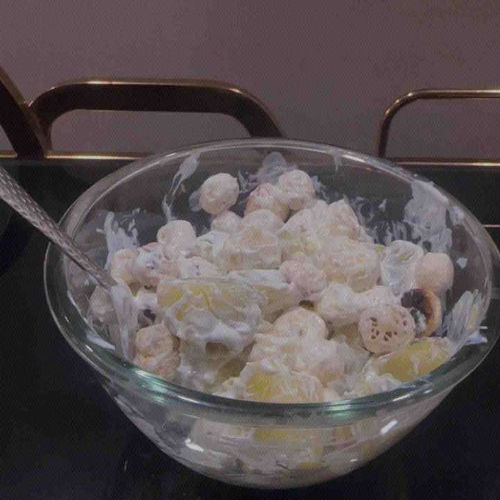 tangy makhana chaat