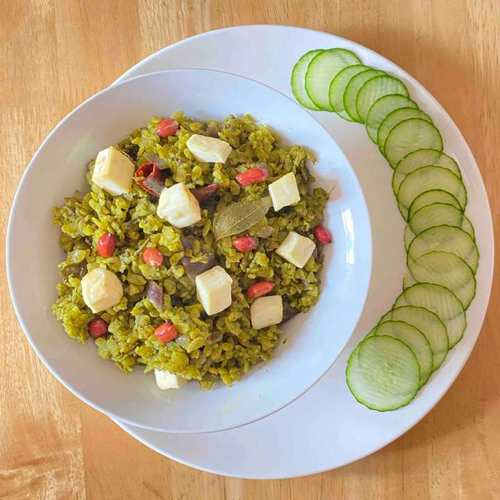 Palak paneer poha