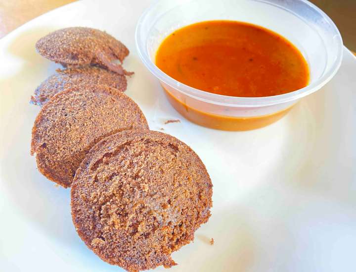 Ragi oats idli