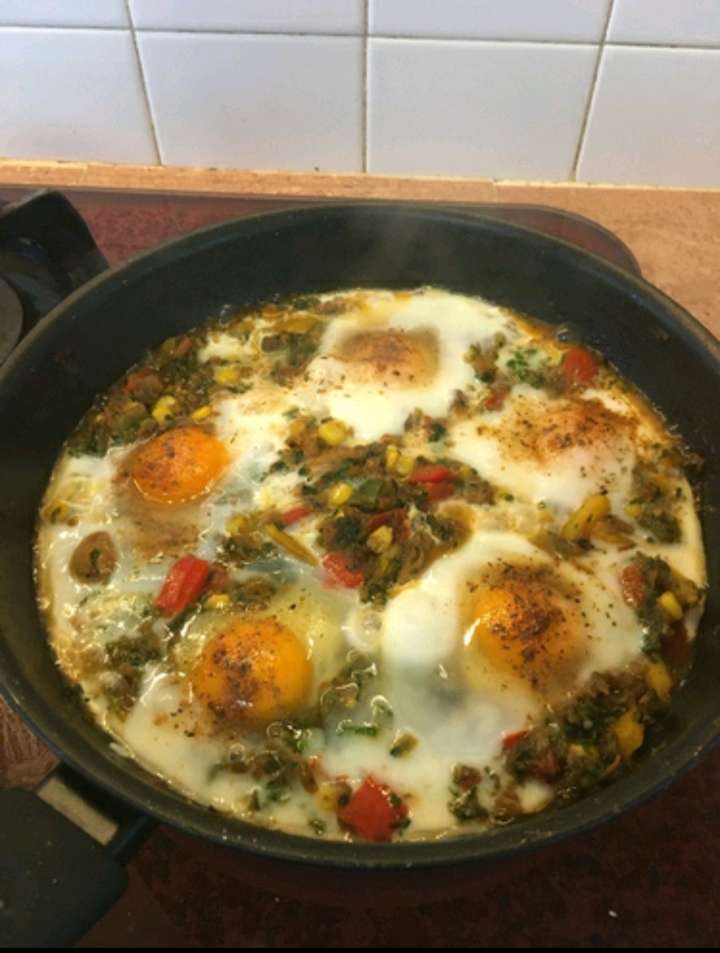 Veggie loaded stovetop Shakshuka