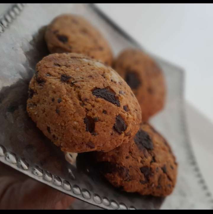 1)"best out of waste cookies "
                bole to
 paise vasulli protein cookie
  
