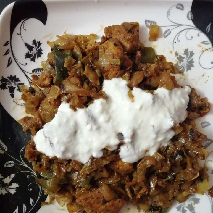 Chicken cabbage fry