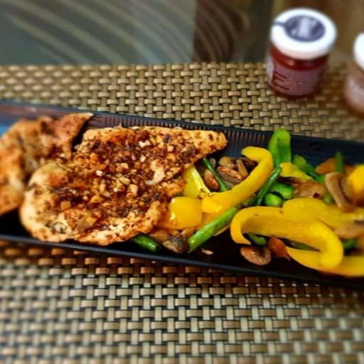 Garlic Chicken with Sauted Veggie