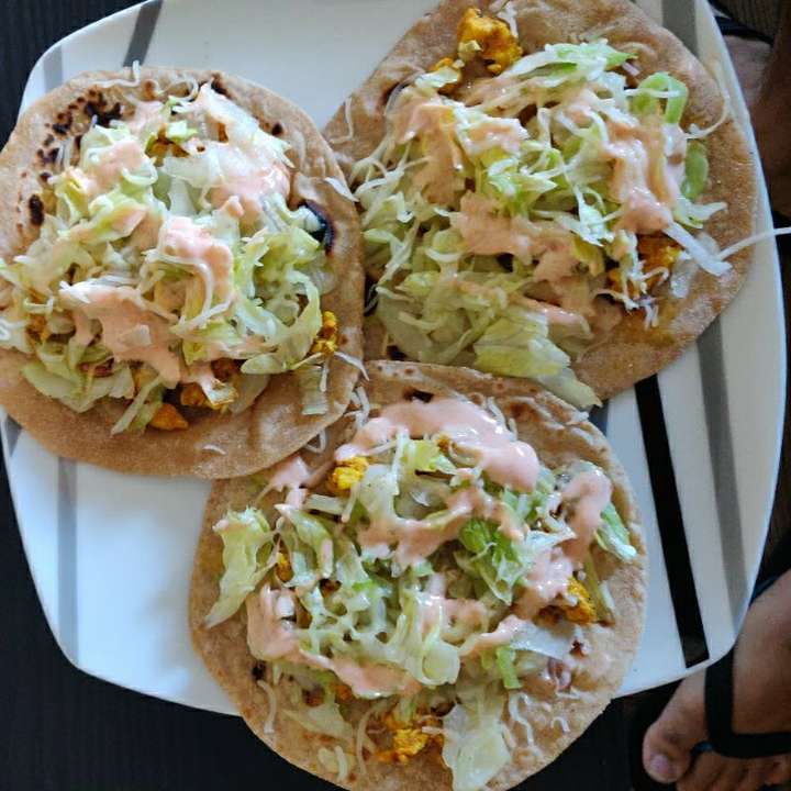 Roti chicken tackos