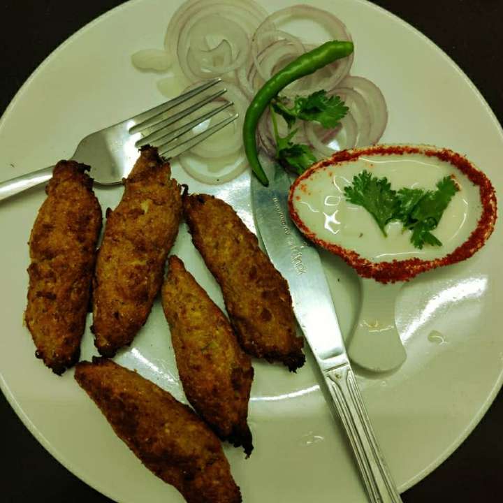 Soya kebab with Greek yogurt dip