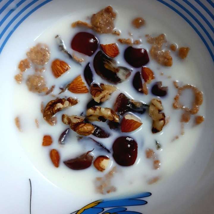 Nutty Fruity Flakes