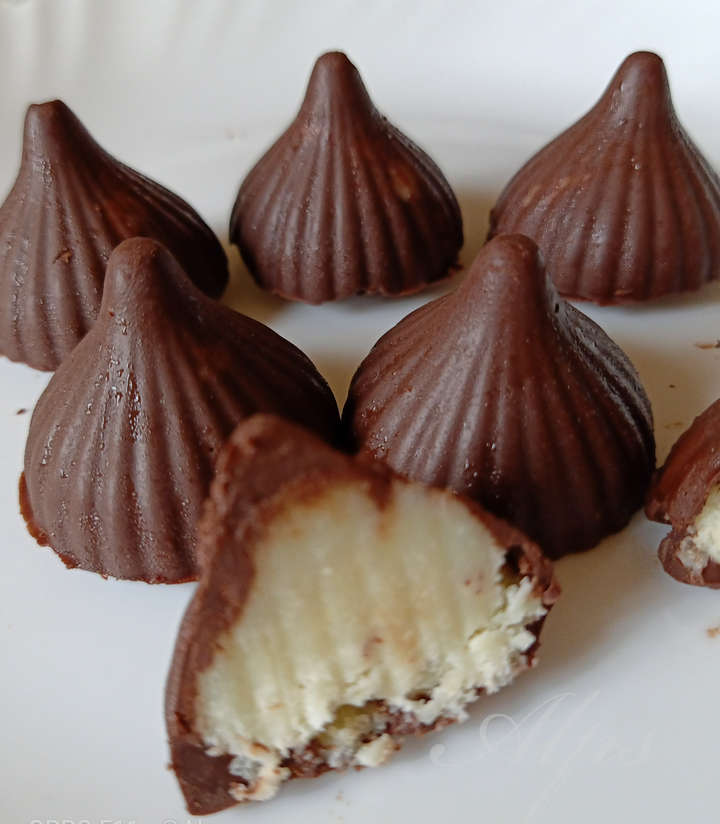 Chocolate Modak
