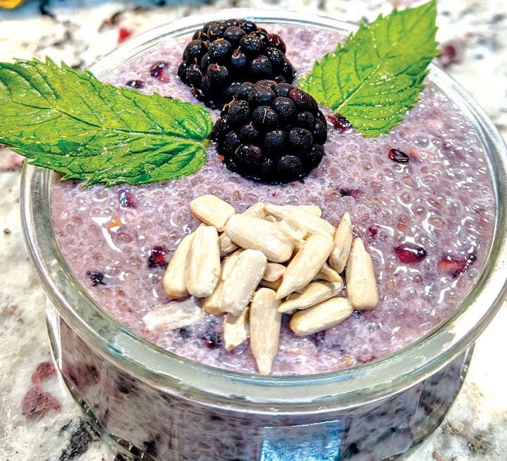 Black Berry Chia Pudding