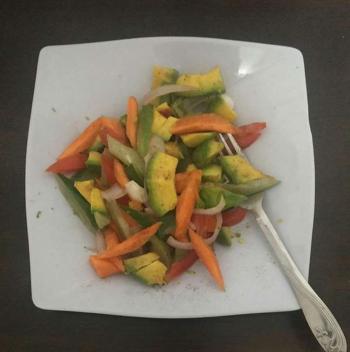 Avocado salad