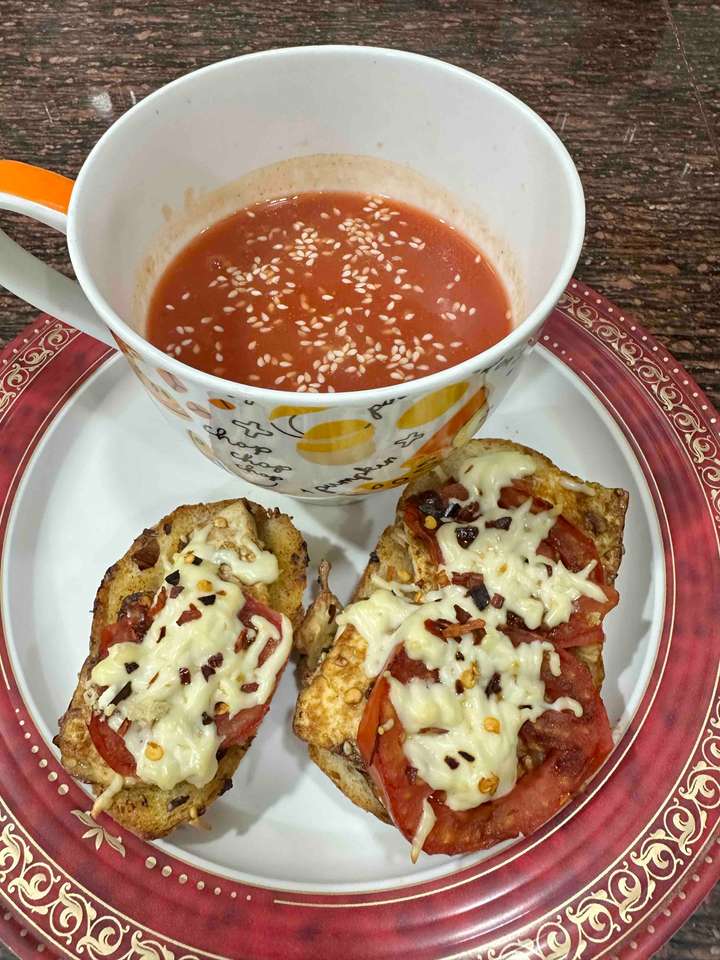 Tofu cheese toastie 