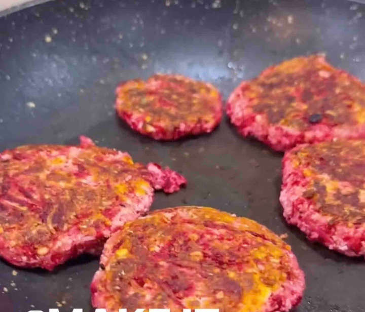 Beetroot Paneer patties 