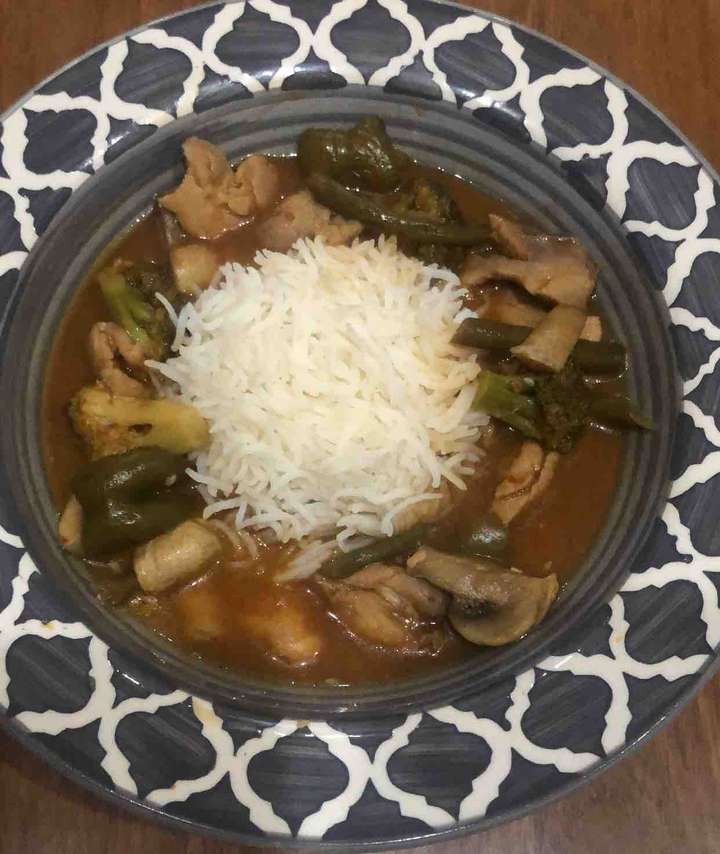 Hot Garlic Chicken with Veggies 