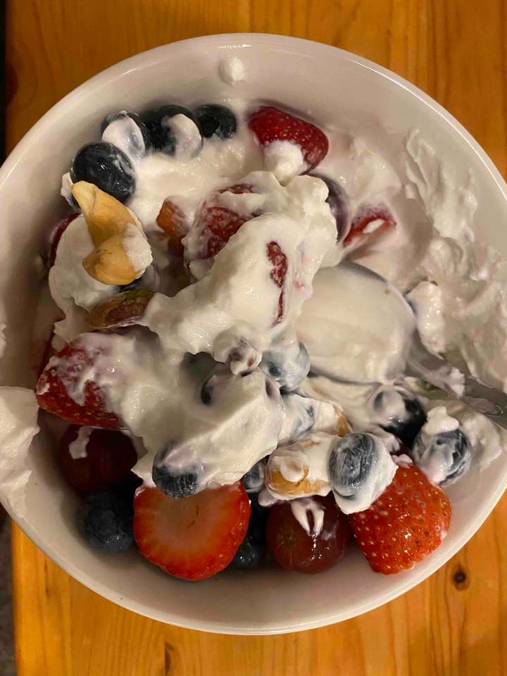 Yogurt parfait 