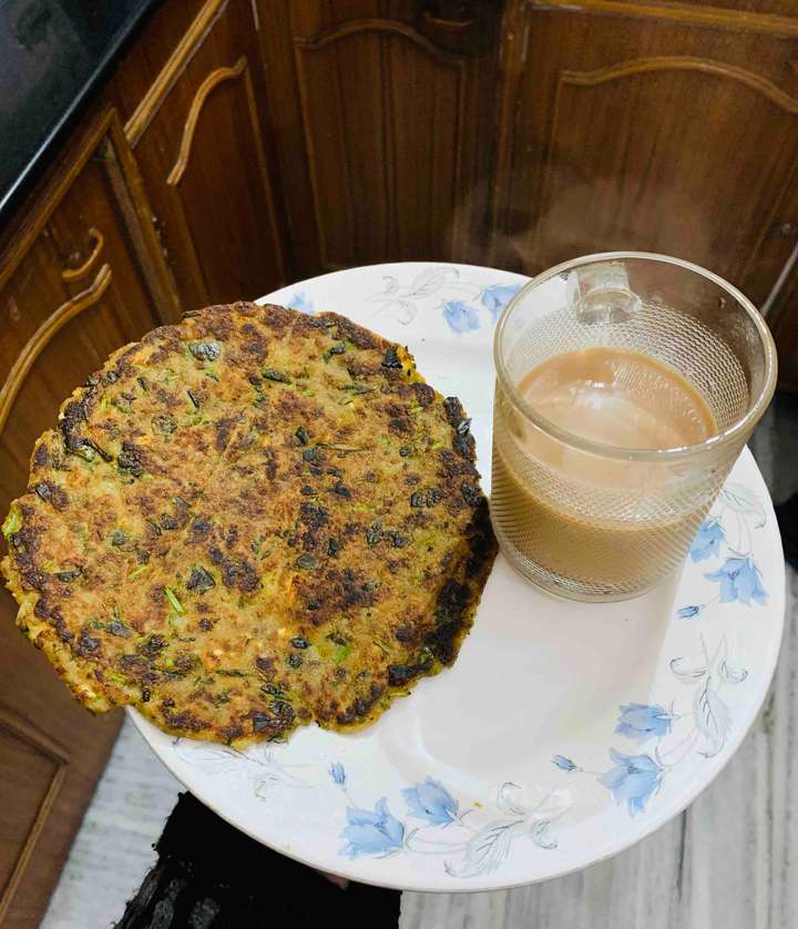 Soya Methi Prantha & tea
