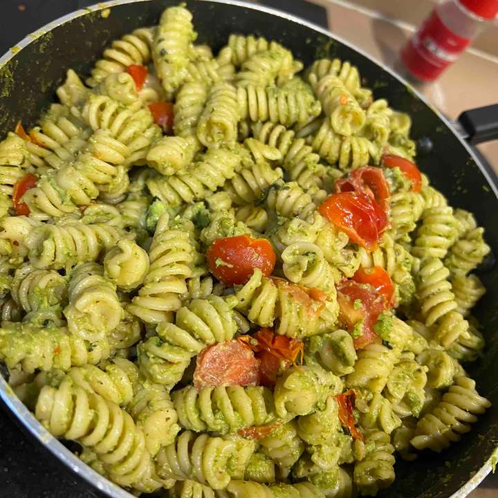 No-oil Pesto pasta(veg/non-veg)
