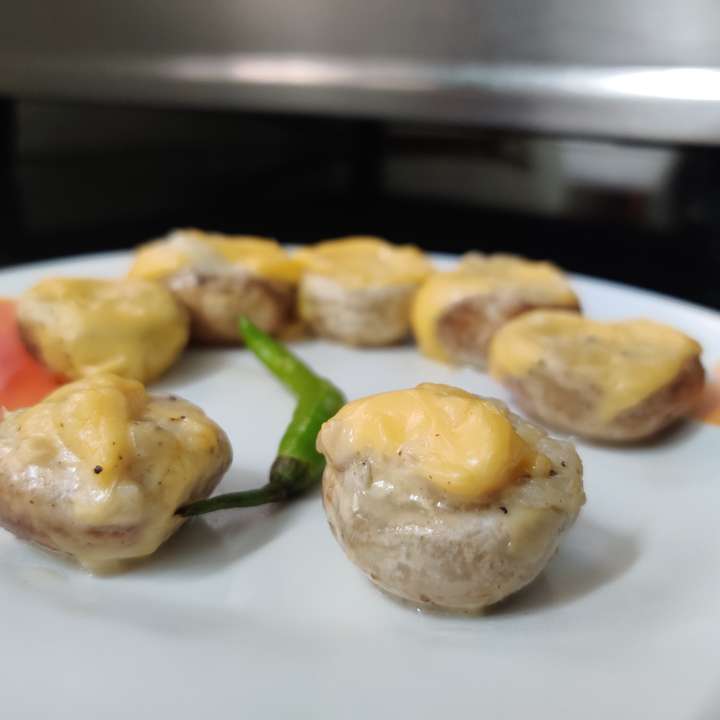 cheese lava stuffed mushroom