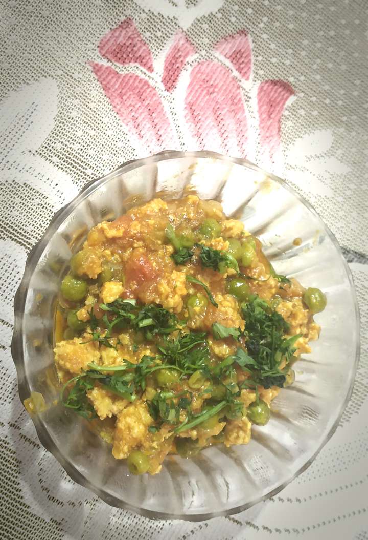 Matar chicken dry