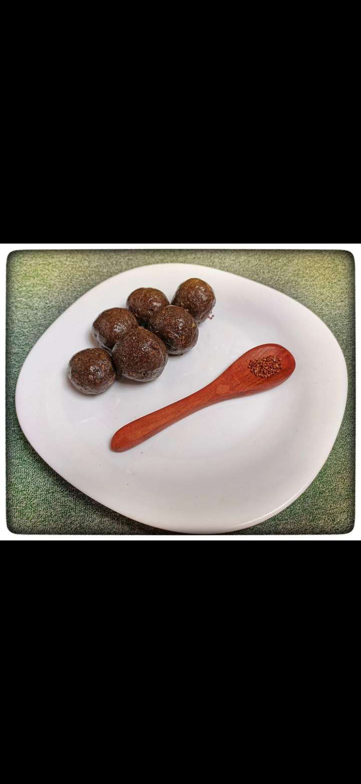 Ragi Ladoo