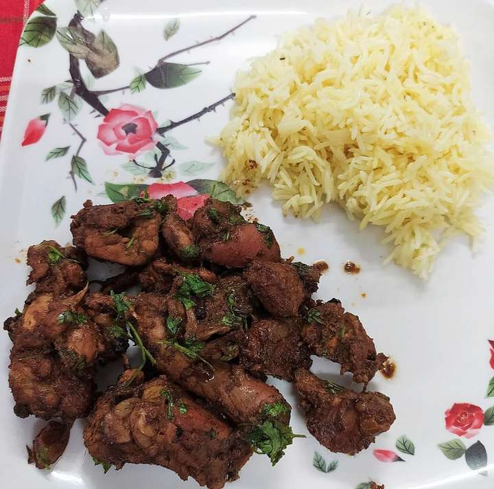 Chicken Sukha With Steam Rice