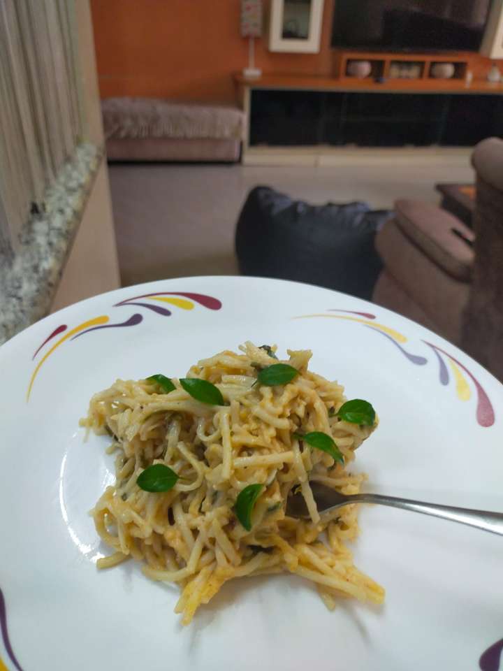 Noodles with Pumpkin Spinach base
