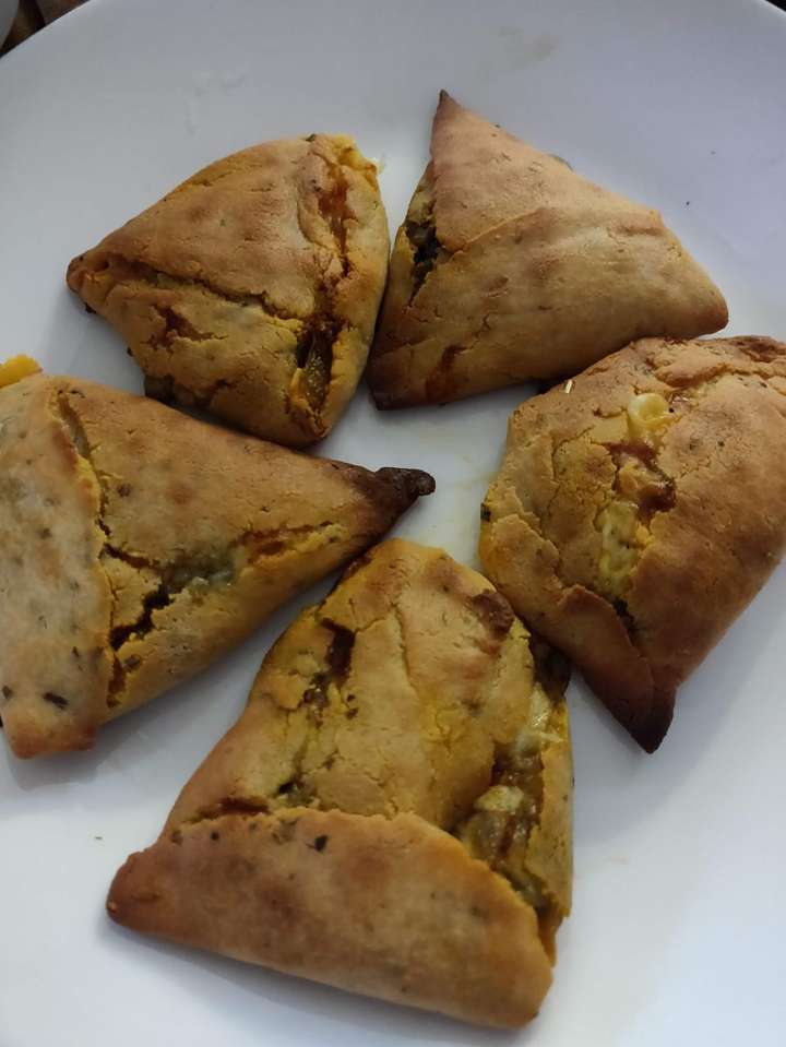Soya Cheese Samosa