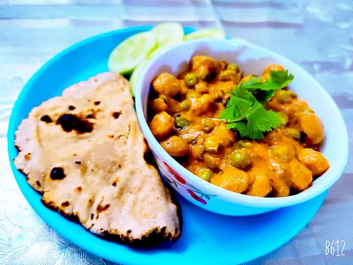 Soya Matar Masala