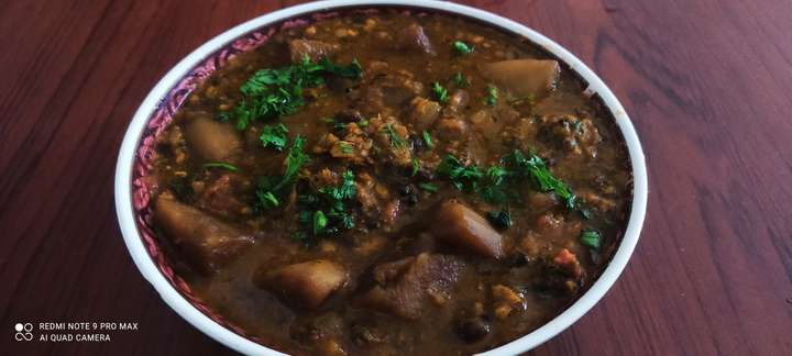 Black chickpeas (Bengal grams) with soya chunks