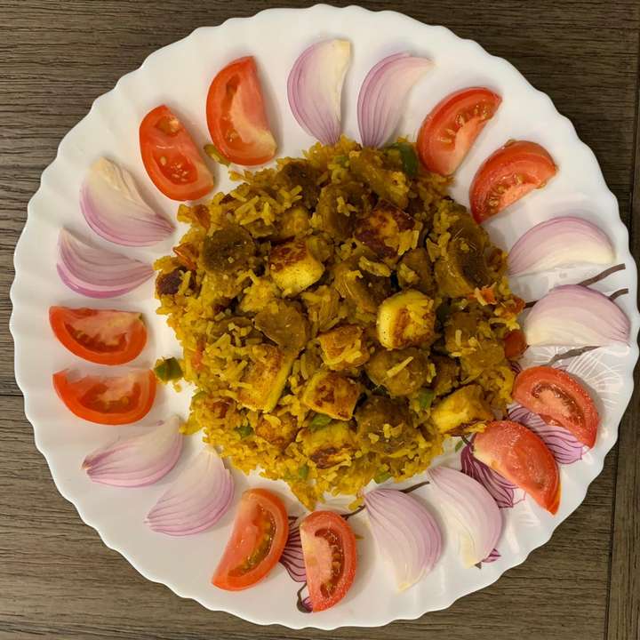 Besan gatta paneer vegetables fried rice combo.