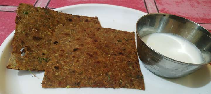 Crispy soya ghobhi prantha