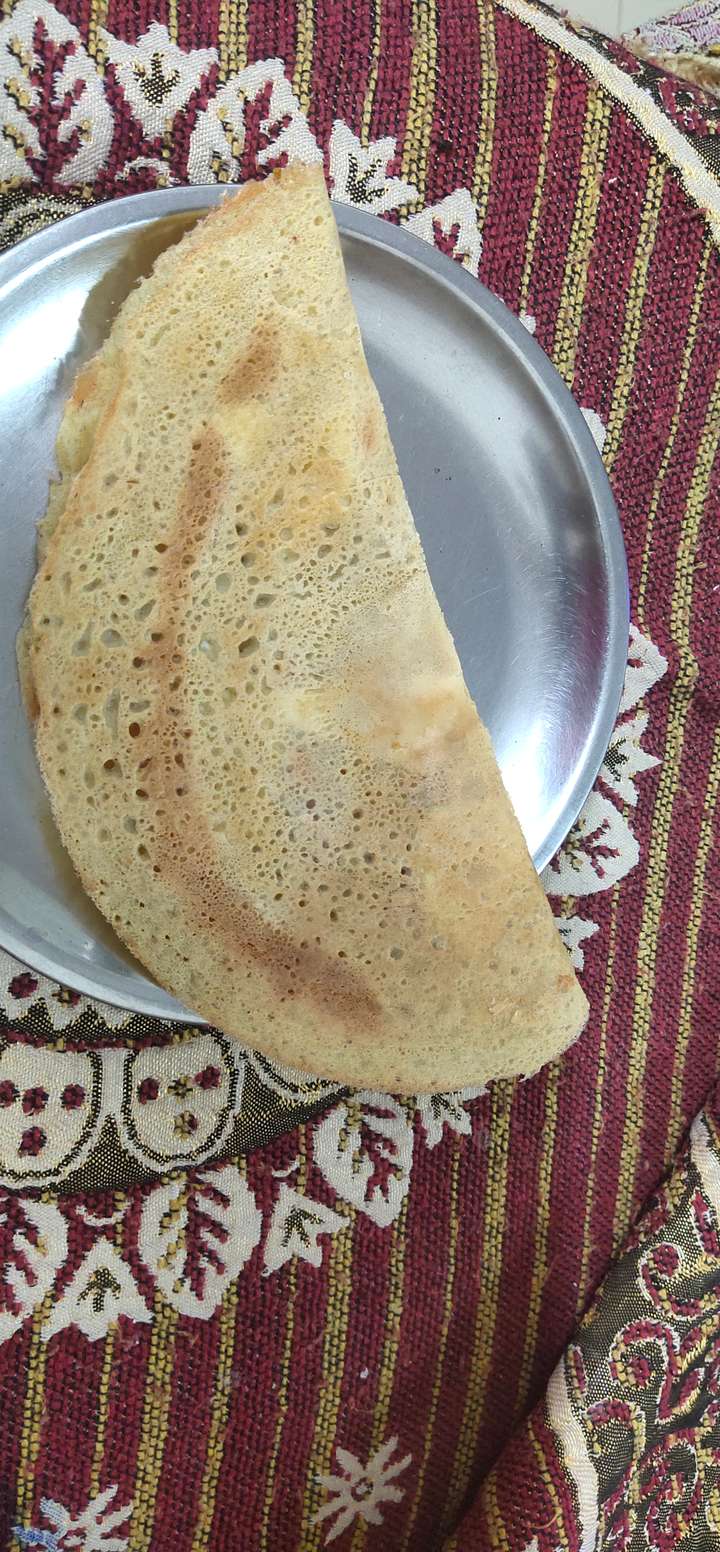 Cheesy Lentils Dosa