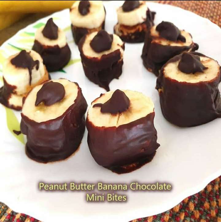PEANUT BUTTER BANANA CHOCOLATE MINI BITES
