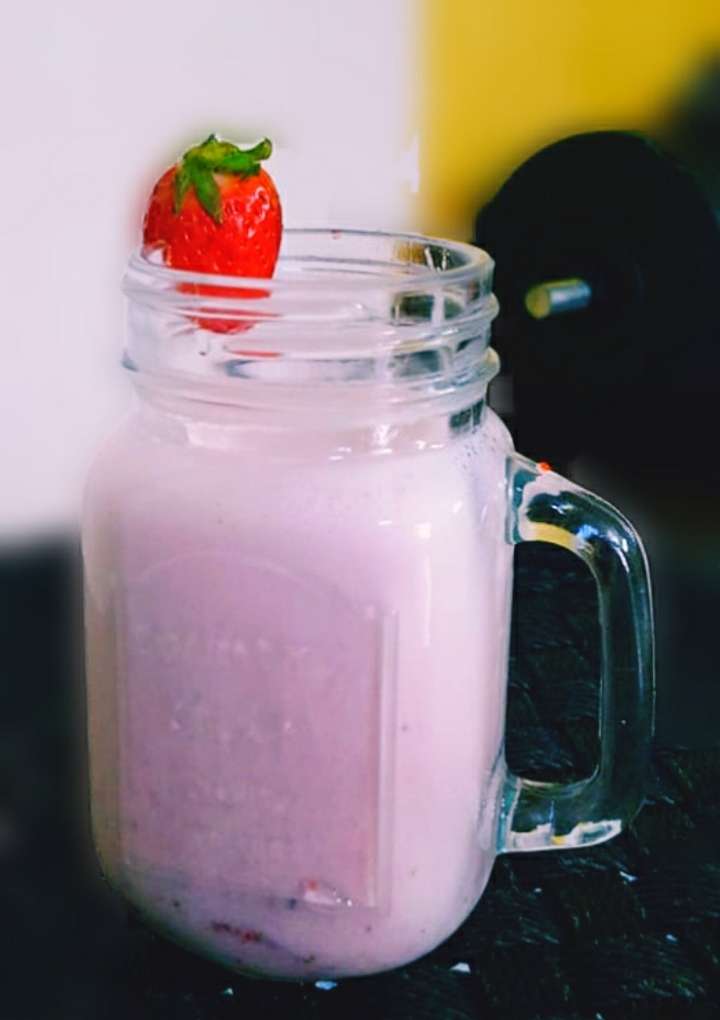 Vanilla&Strawberry Protein Shake