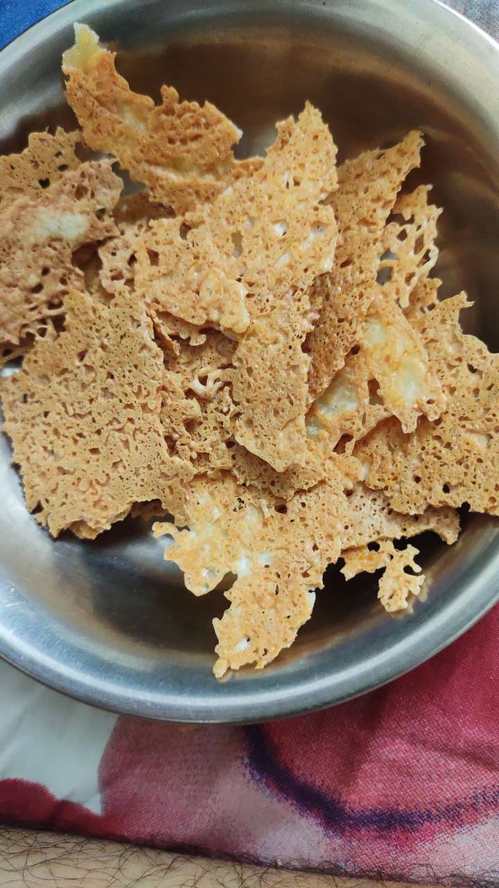 Cheese crisps