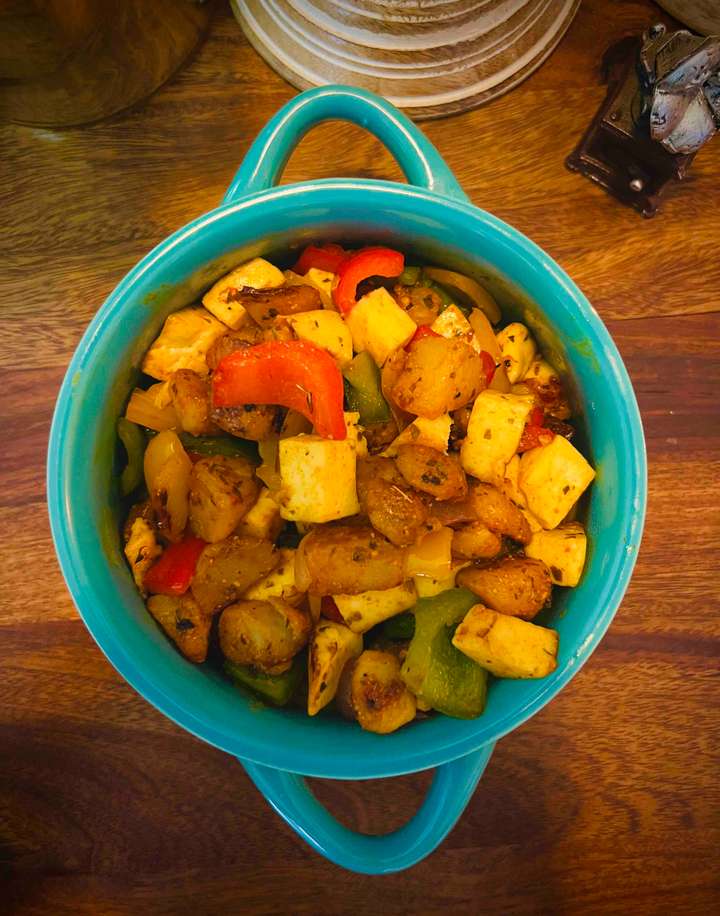One pan potato paneer salad