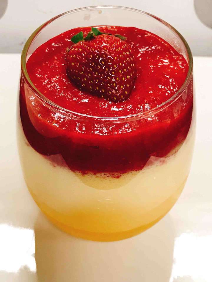 Custard With Strawberry Sauce 