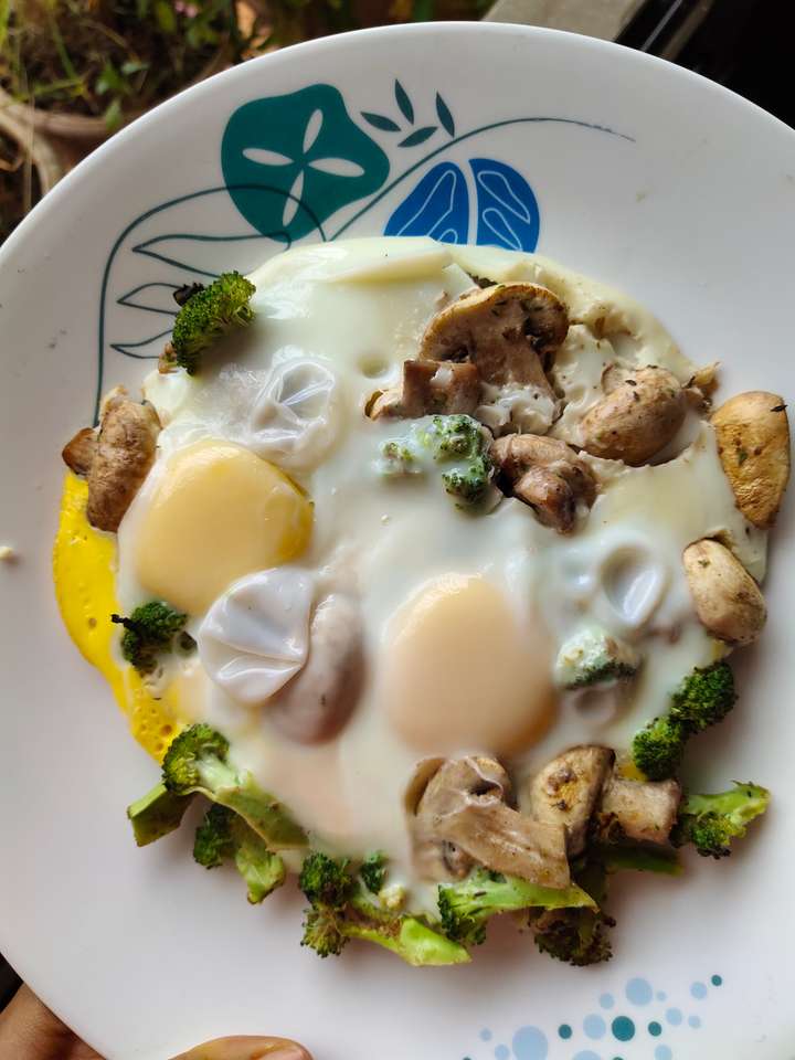 Sunny side up brocoli