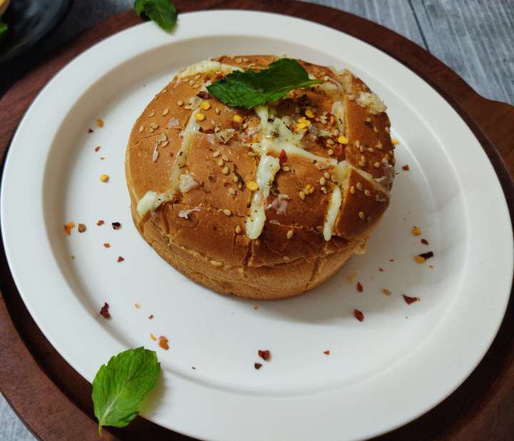Cheesey Baked Bun