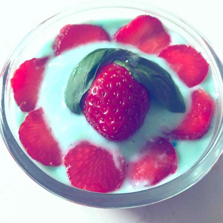strawberry whey yogurt 