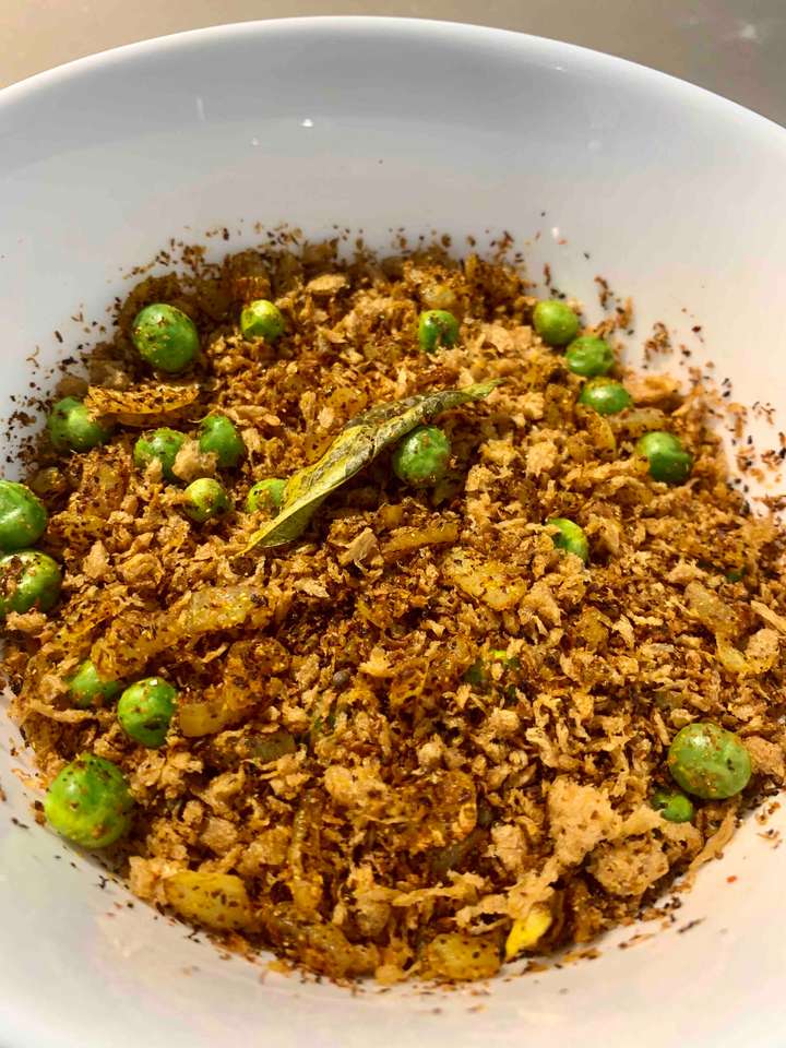 Soya granules/chunks chivda