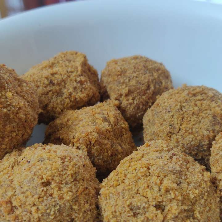 Soya chunks flour laddu