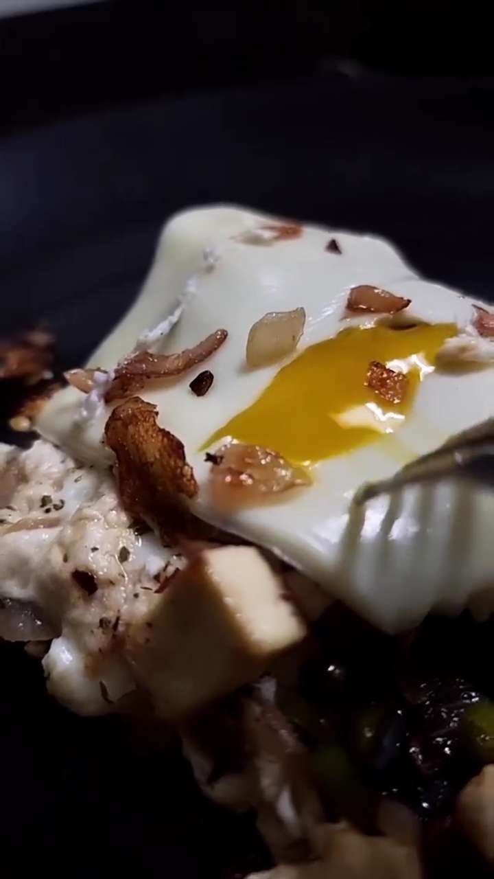 cheesy paneer egg
