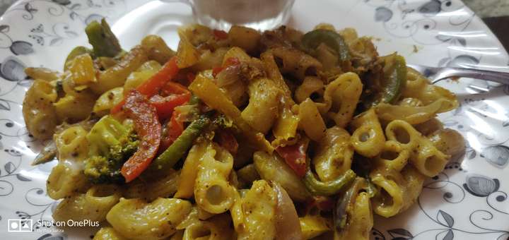 Cheesy Macroni