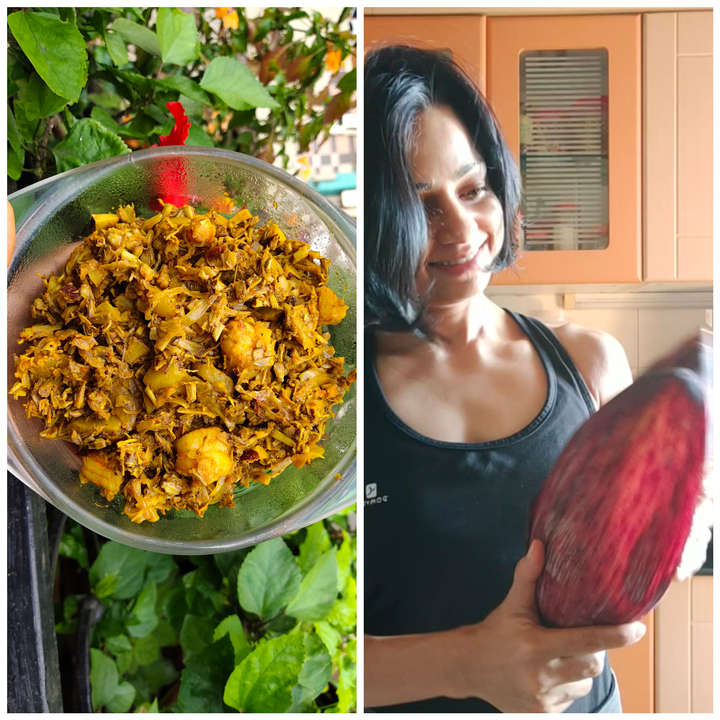 Banana flower with prawns (Mochar ghonto)