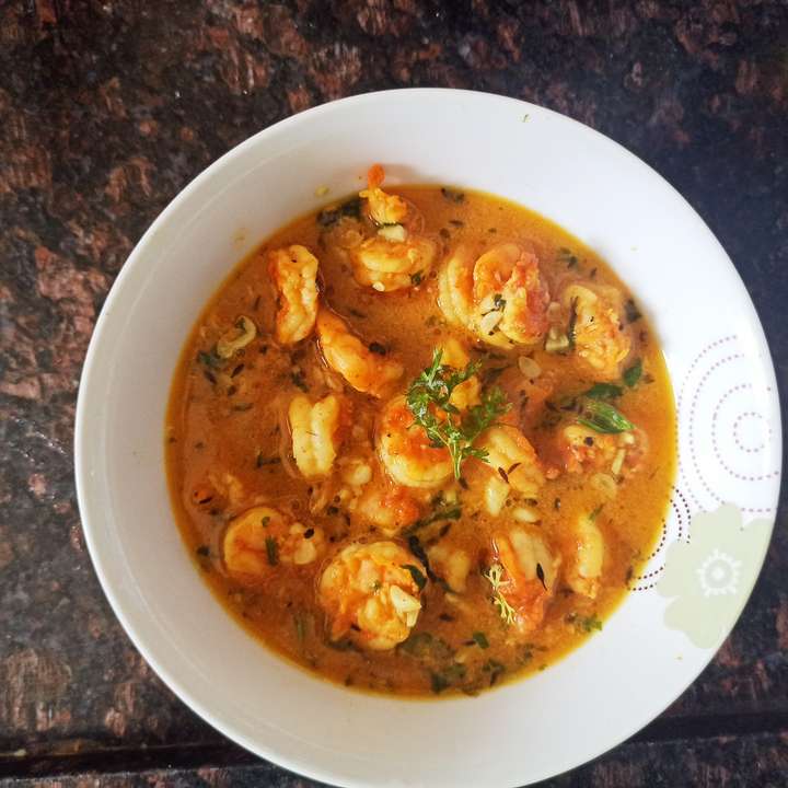 Butter garlic prawn curry