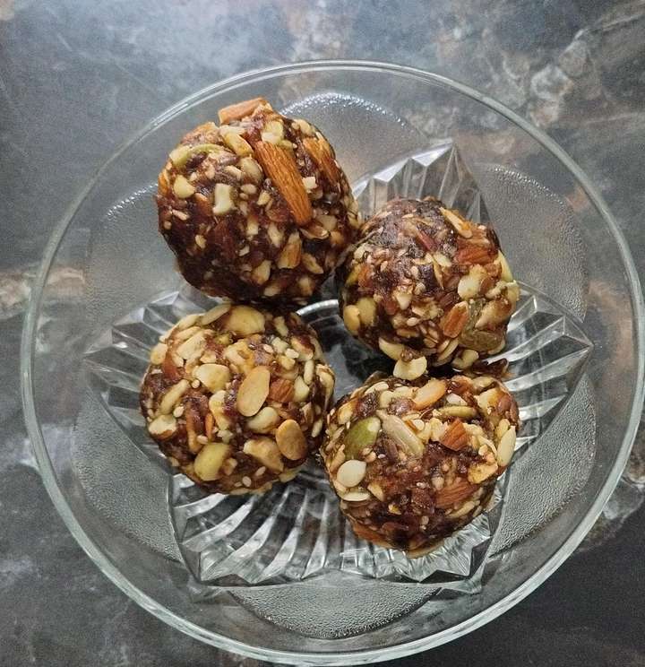 Dry Fruit Ladoo (14 Ladoo)