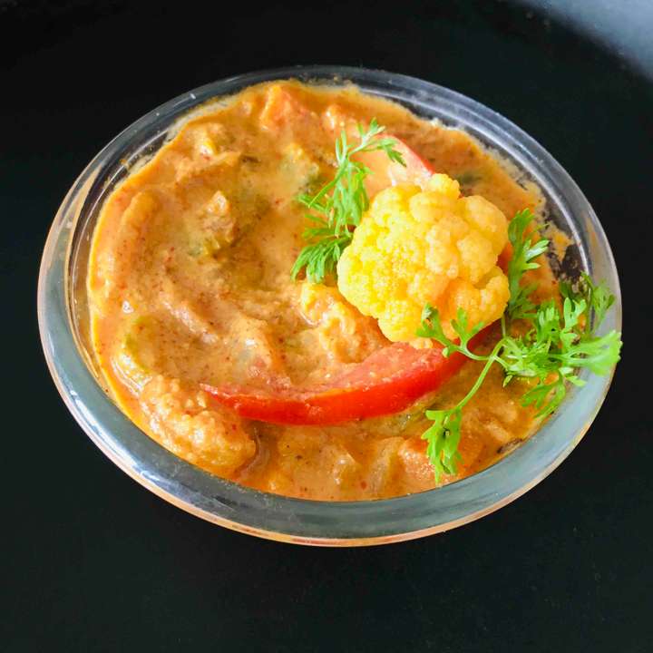  Mix veggies in cauli gravy 