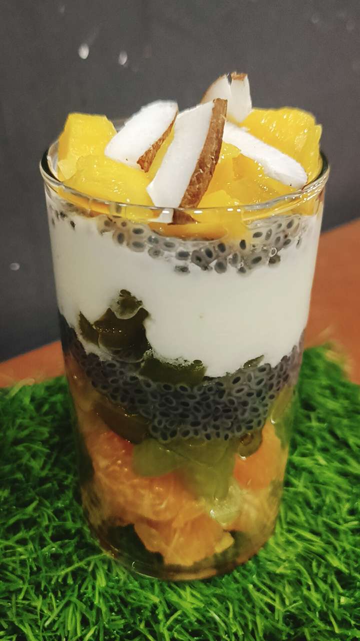 Fruit Basil Seeds Pudding of just 130 Calories 